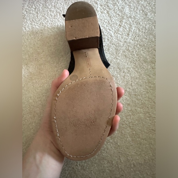 Vince Camuto Heels - Picture 4 of 5